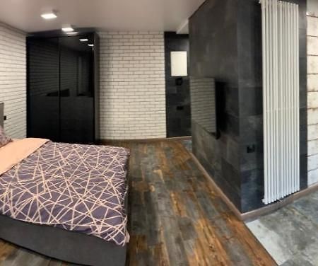 Уютная Квартира Возле Метро 23 Августа Leilighet Kharkiv Eksteriør bilde